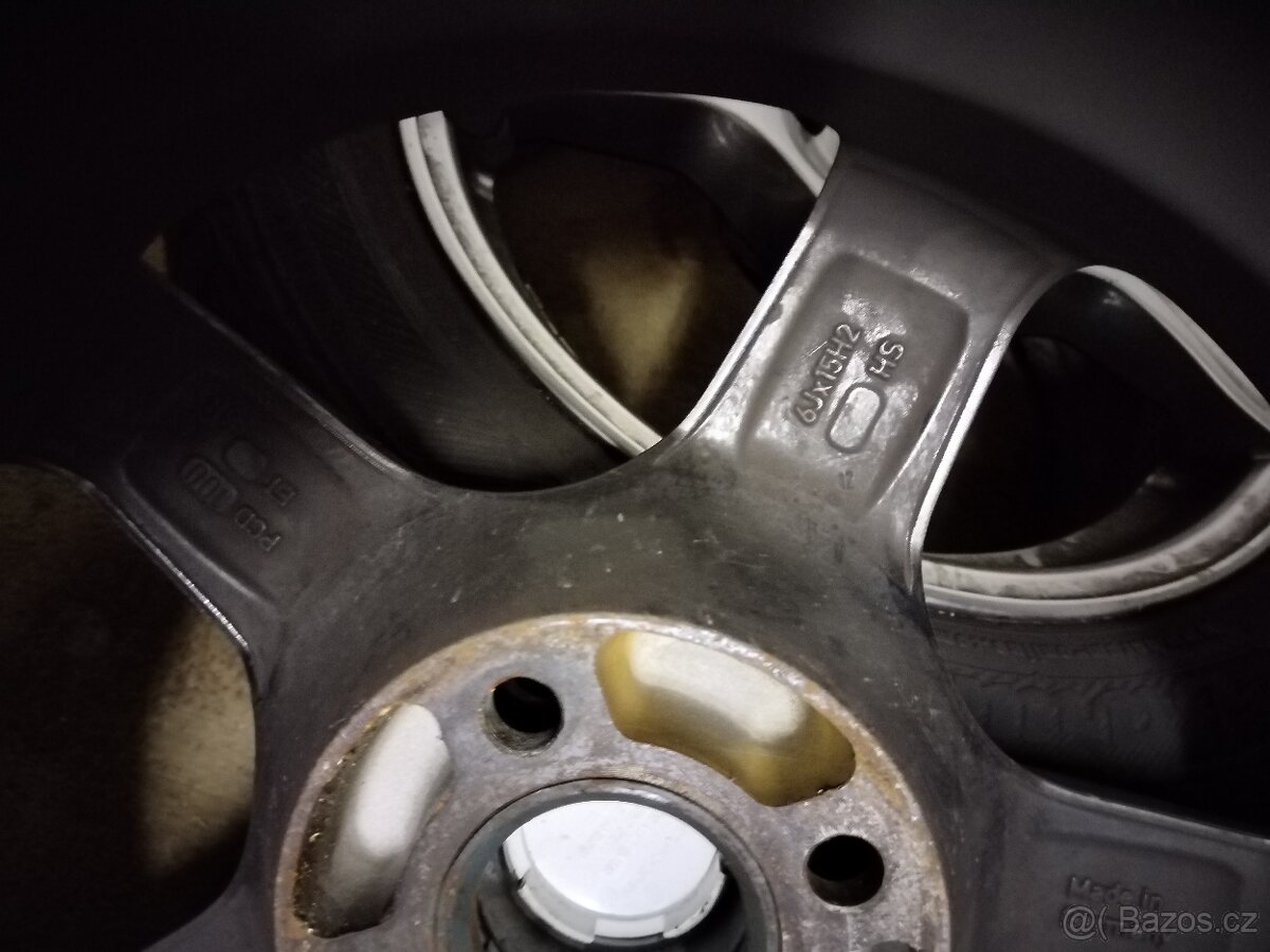 Prodám Alu dezent 4x100 r15 et35 - 3