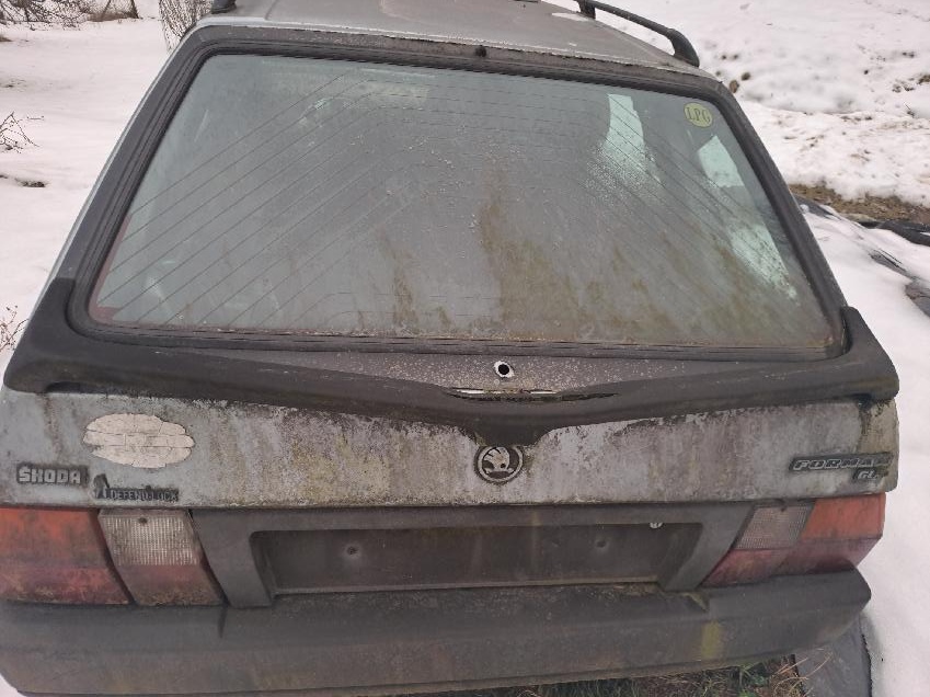 Škoda Forman Silver Line havarovaný - 3