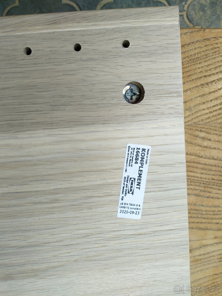 Desky - 3