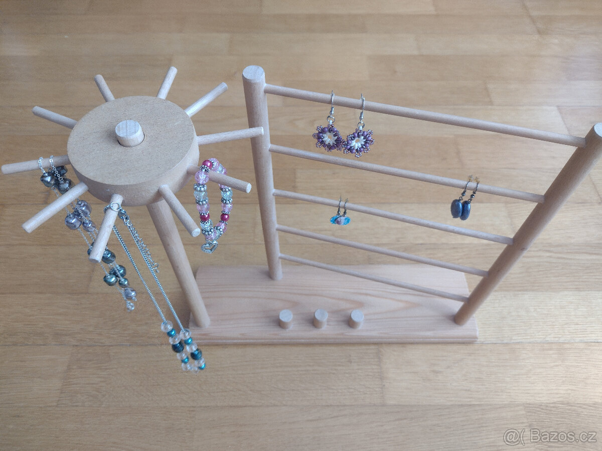 STOJAN NA ŠPERKY - 3