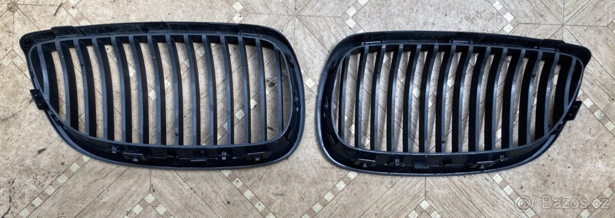 Bmw e92 ledvinky black lakované - 3