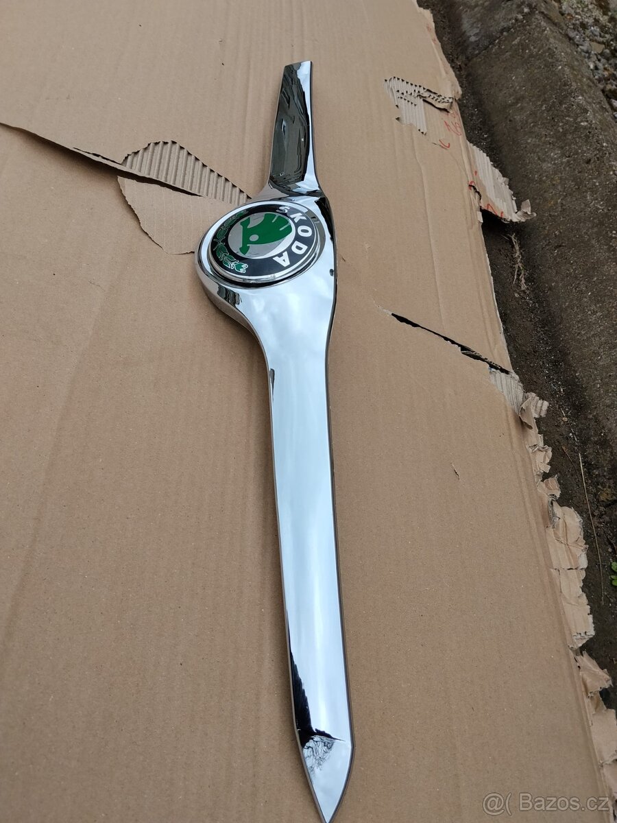 Škoda Superb 2 - maska kapoty - 3