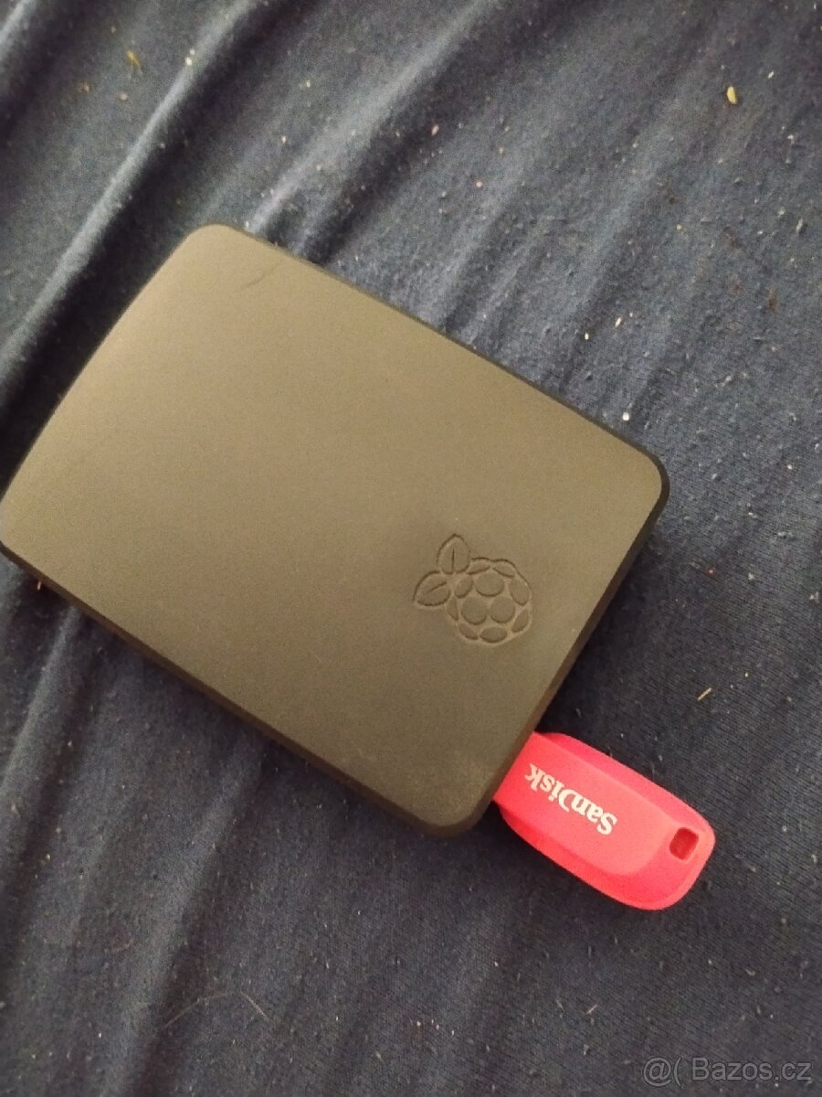Raspberry Pi 4 (2 GB RAM) - 3
