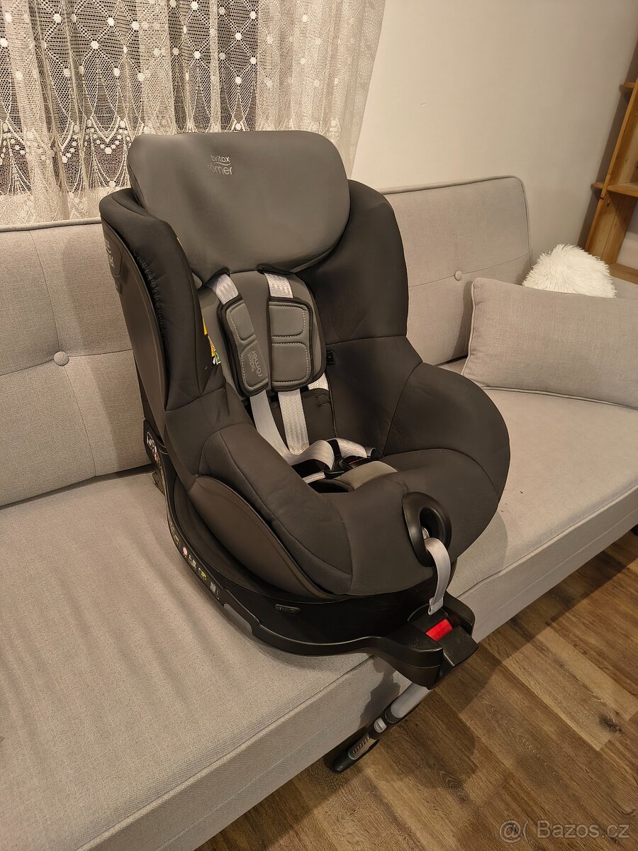 Autosedačka Britax Römer Dualfix I-Size - Midnight Grey - 3