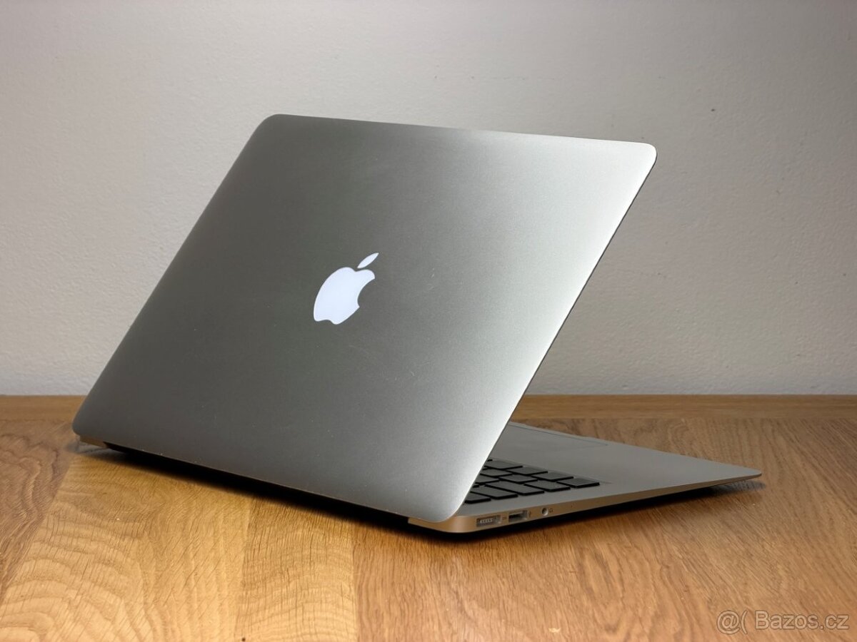 MacBook Air 2017 | i5 1.6 GHz | 8 GB RAM | 256 GB SSD - 3