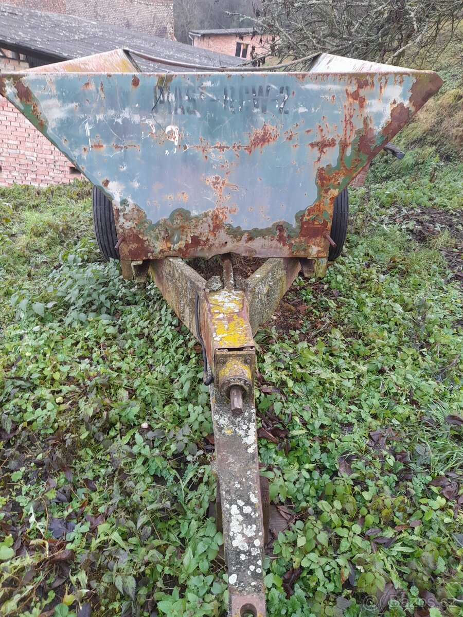 Dvojkolová kára za traktor - 3