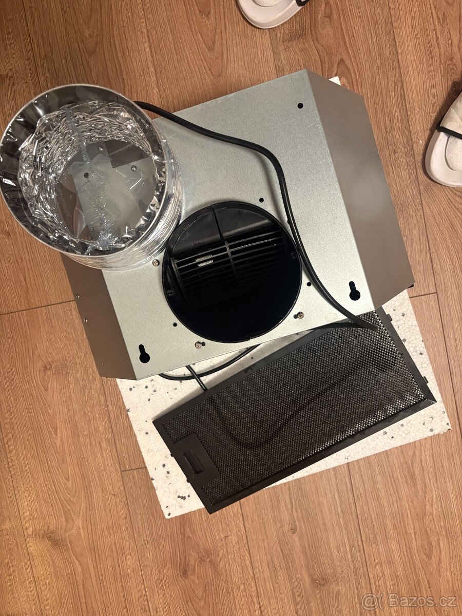 Zánovní vestavná digestoř 52 cm – vysoký výkon 517 m³/h - 3