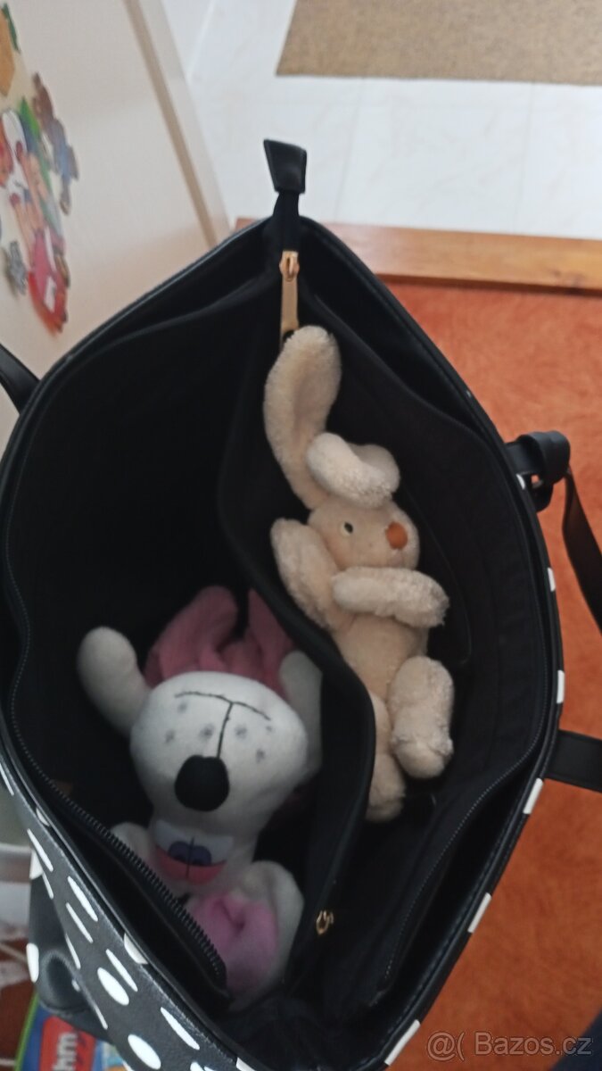 Černá kabelka s puntíky-TOP STAV - 3