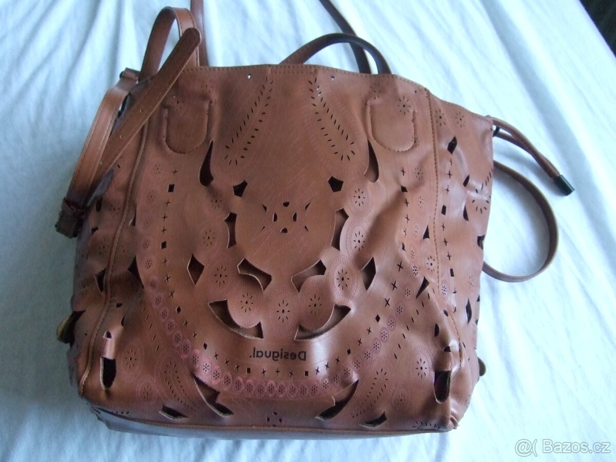 Kabelka Desigual - 3