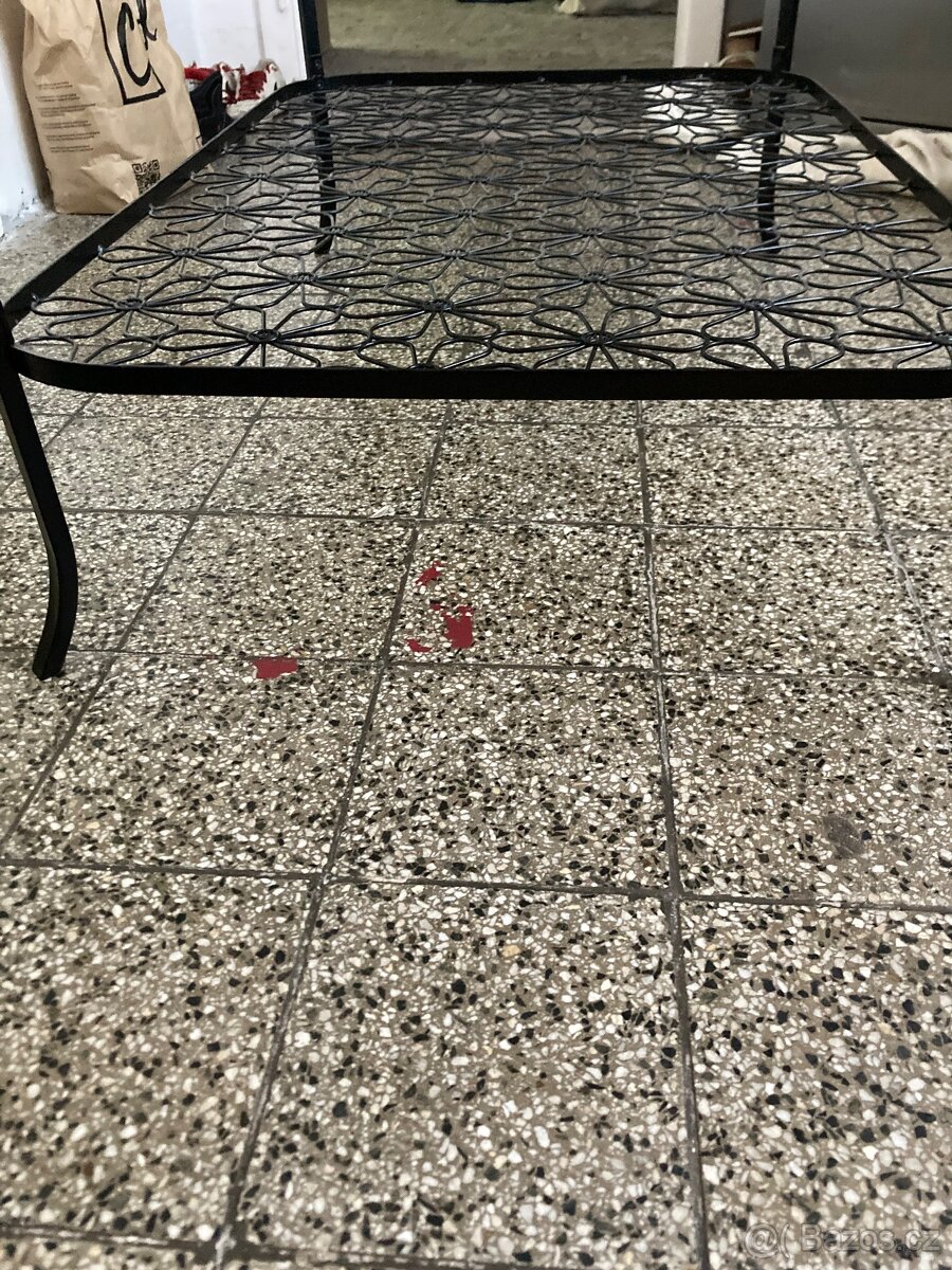 skleněný stůl - 3