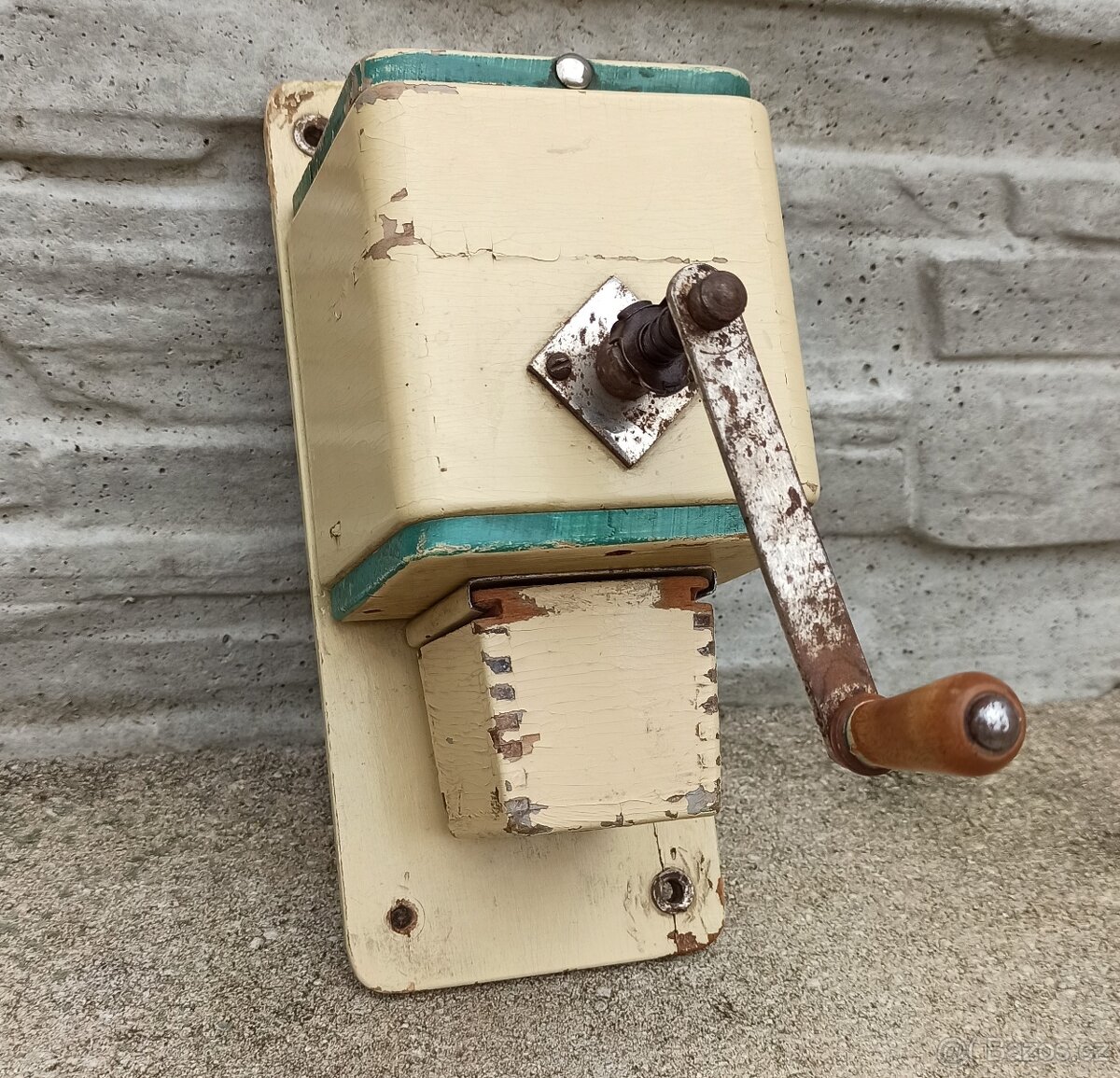 Mlýnek na kávu - 3