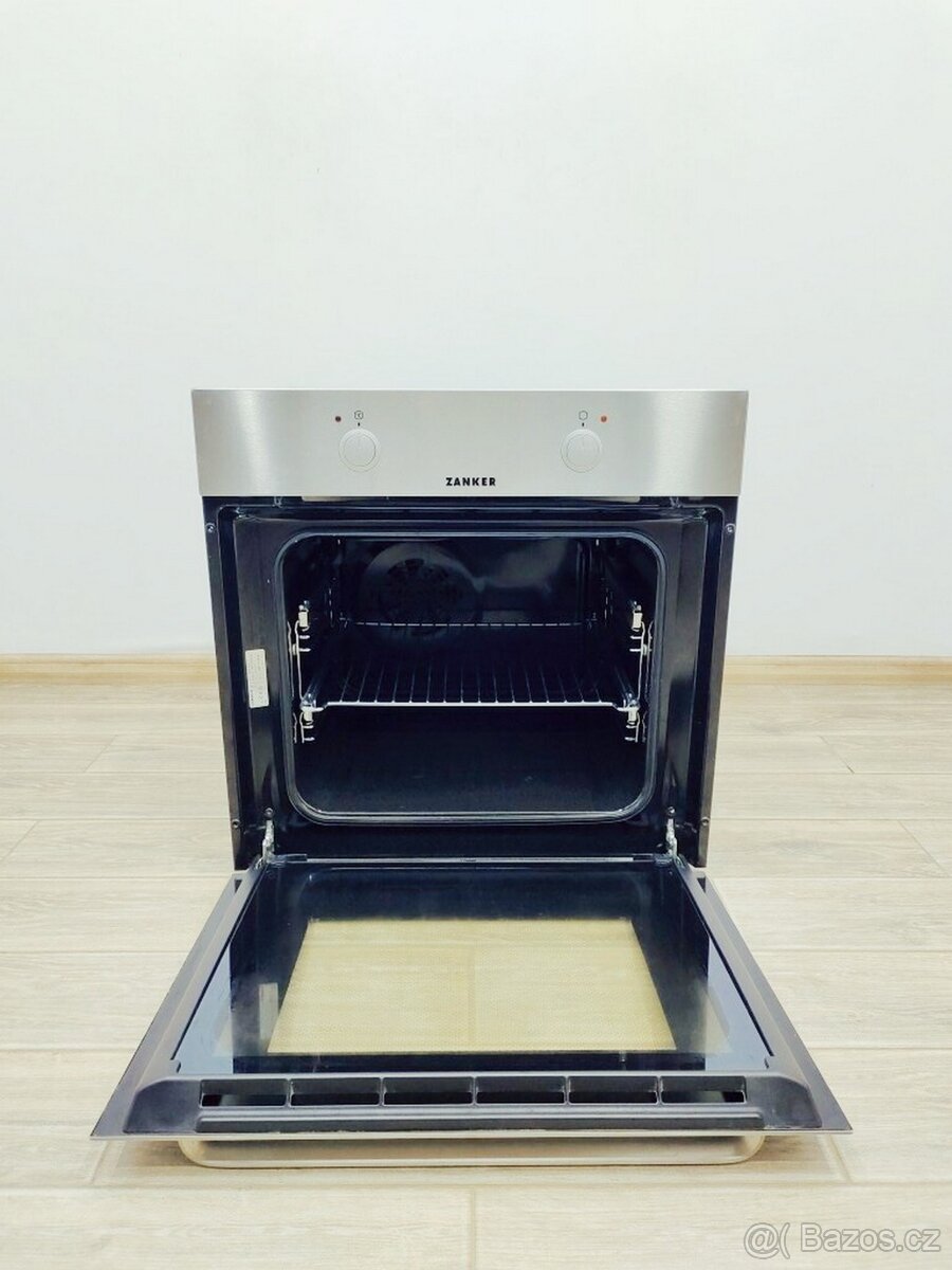 zánovní nerezová vestavná trouba Zanker Electrolux - 3