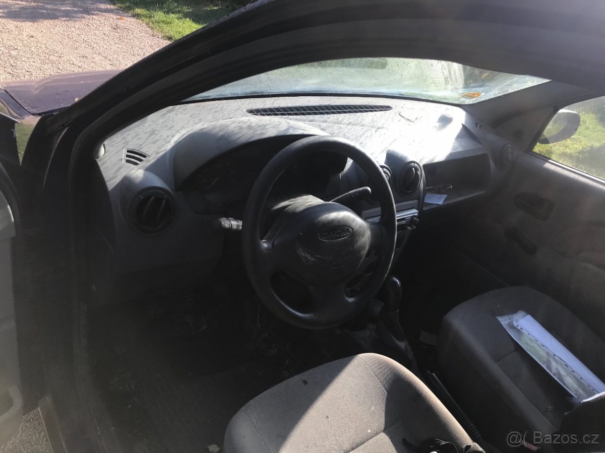 Prodám náhradní díly na dacie Logan 1.4mpi - 3