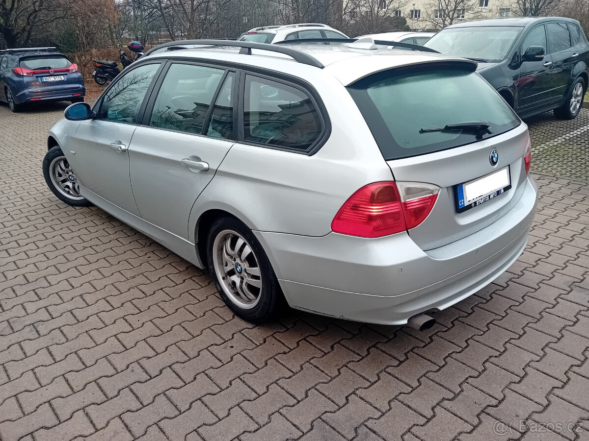 BMW 320i Touring, r.v. 2009 - 3