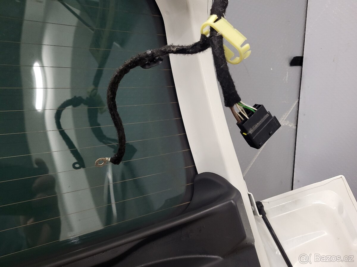 Kufrové dveře Citroen C3 Picasso - 3