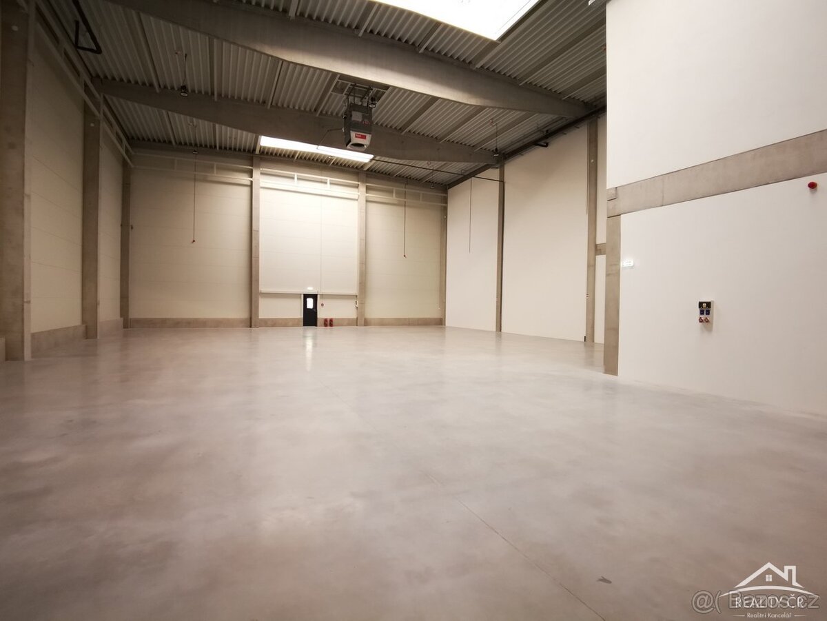 Skladovací hala Jihlava - 3