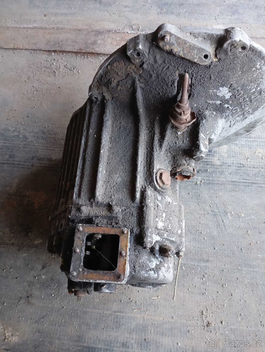 Tatra 613 Motor+převodovka - 3