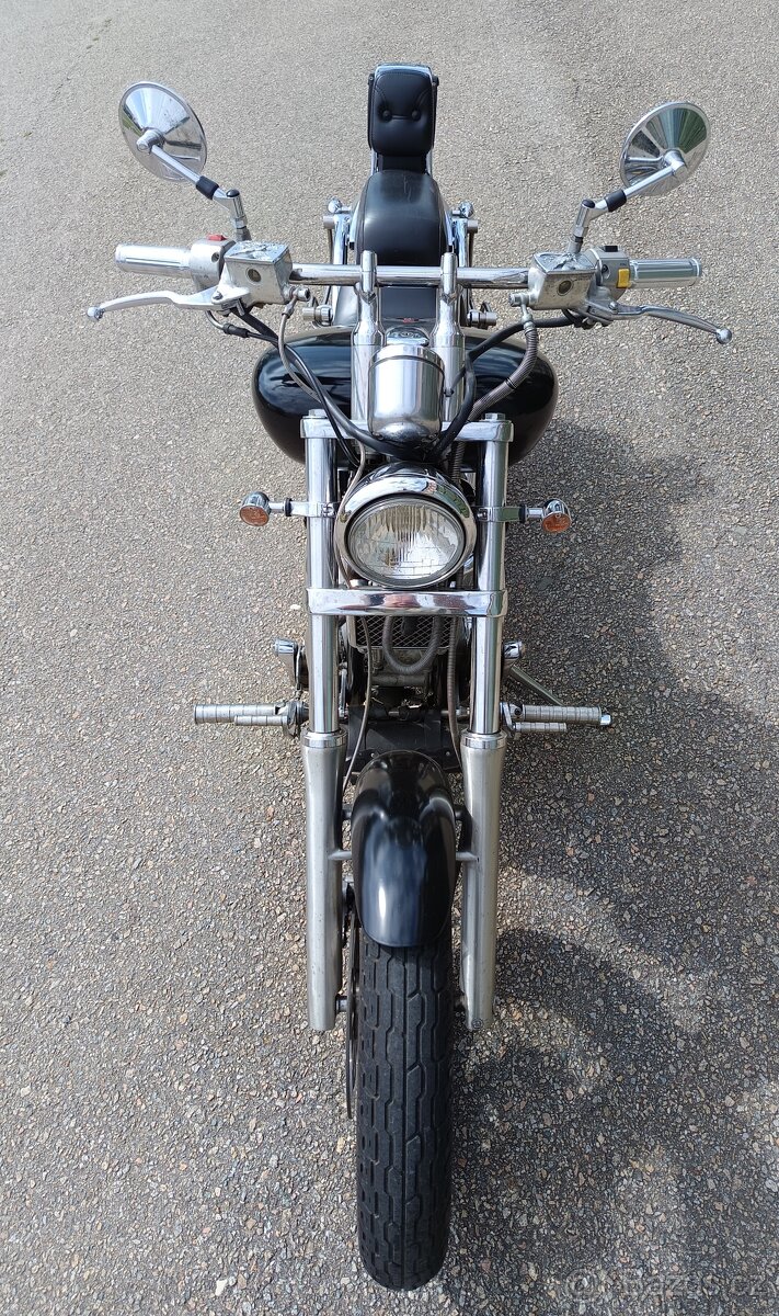 Suzuki Intruder VS 1400 - 3