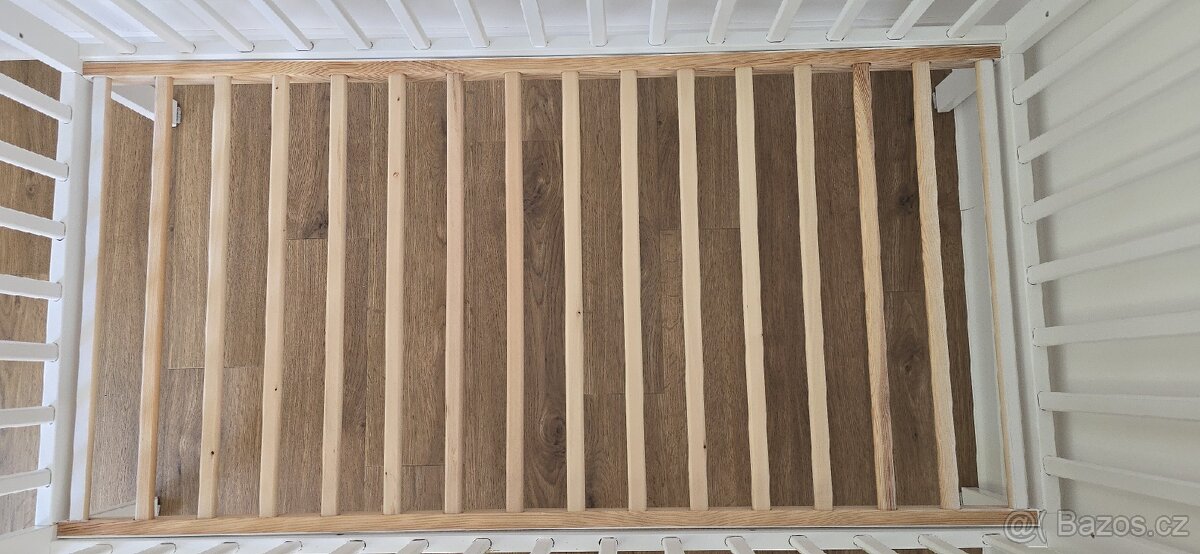 Dětská dřevěná postýlka - 3