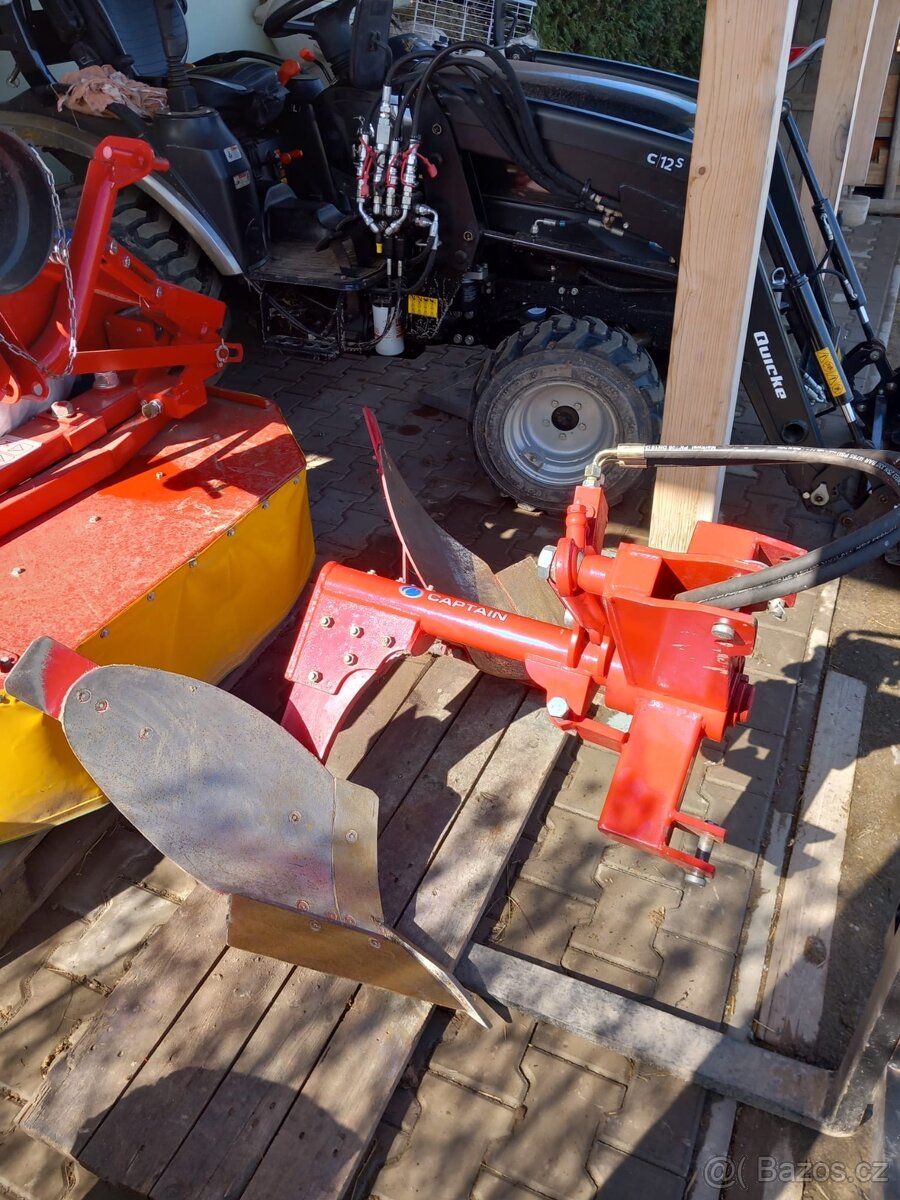 Jednoradličný hydraulicky otočný pluh captain - 3