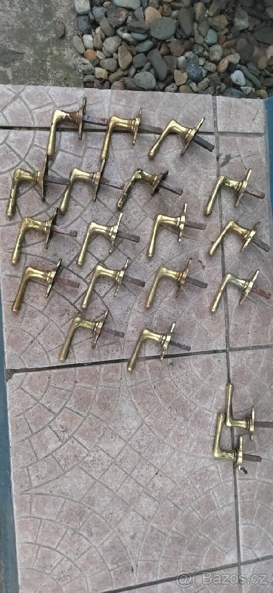 Mosazné okenní kování - 3