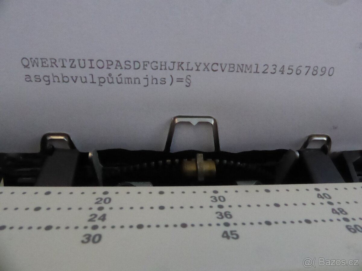 Elektrický psací stroj PRIVILEG Electronic 5005 - 3