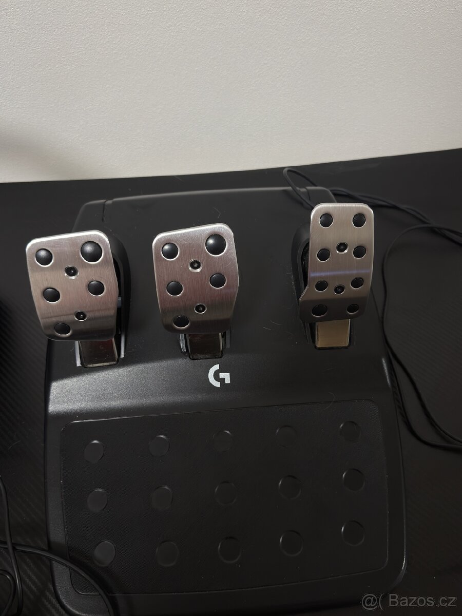 LOGITECH G923+PEDÁLY - 3