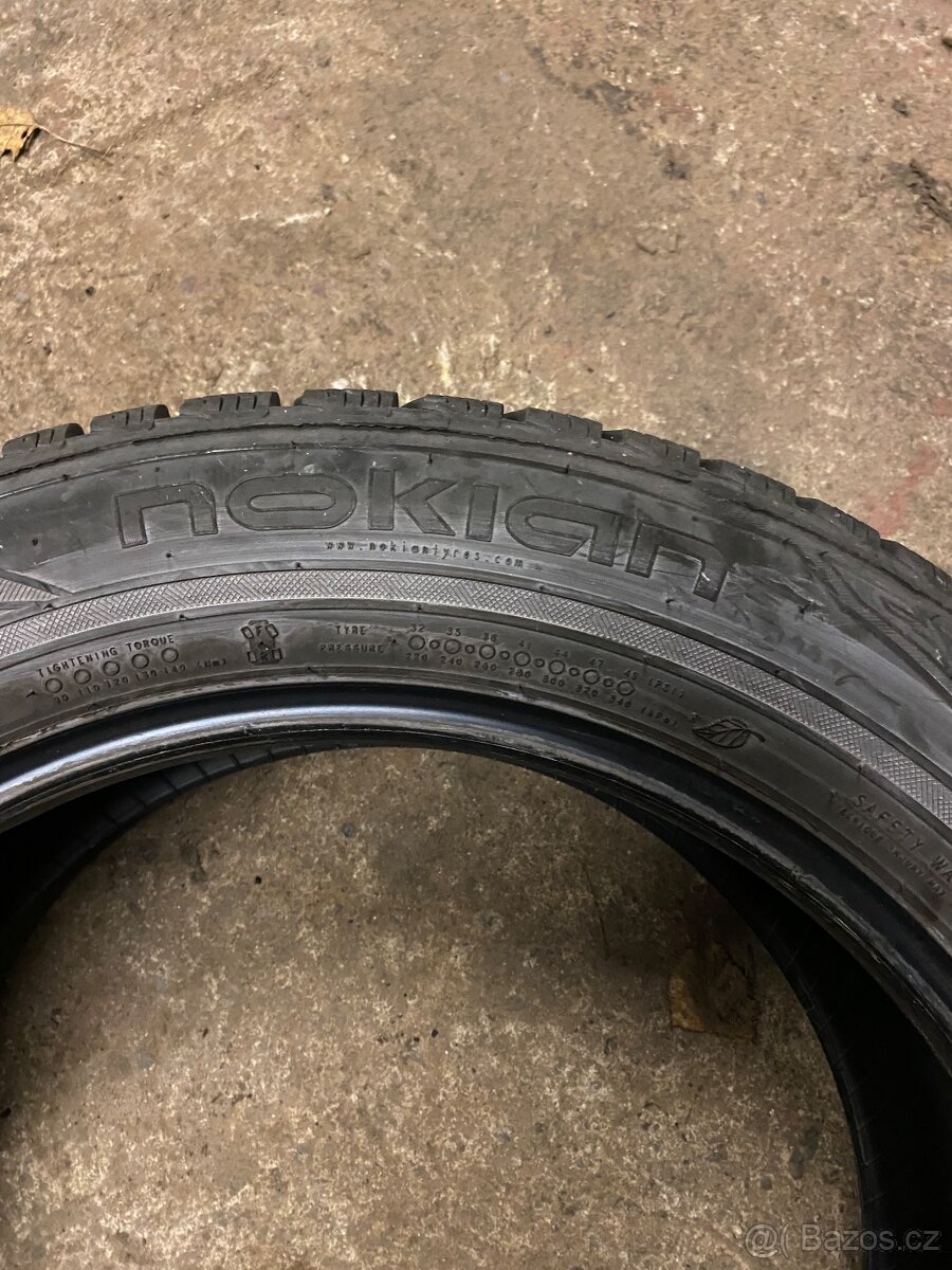235/55R18 - 3