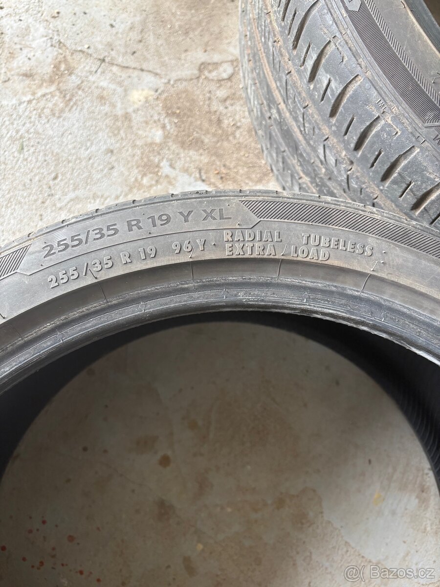 Pneu 255/35 19 - 3