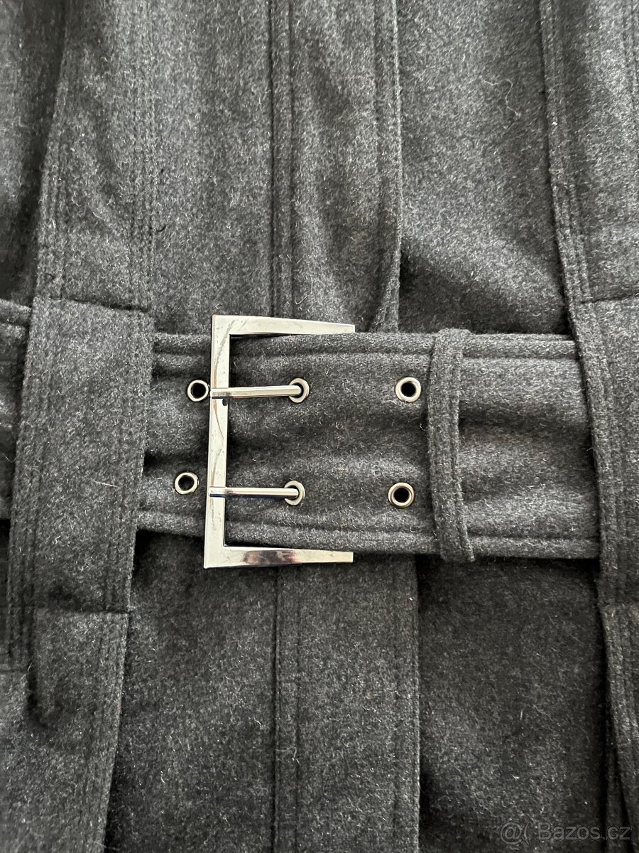 Tmavě šedý kabát Zara s páskem - 3