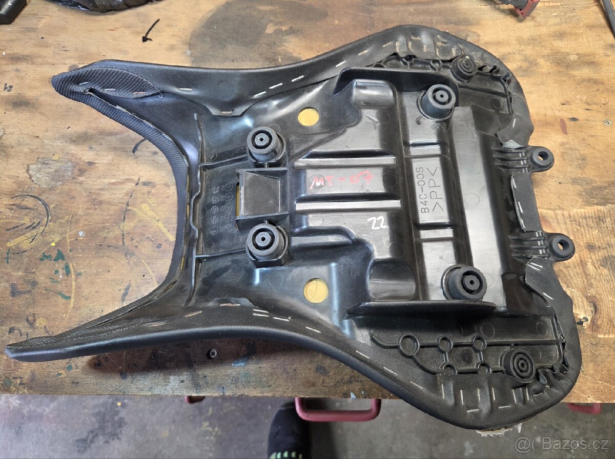 Yamaha MT-07 2019 - 2022 sedlo - 3