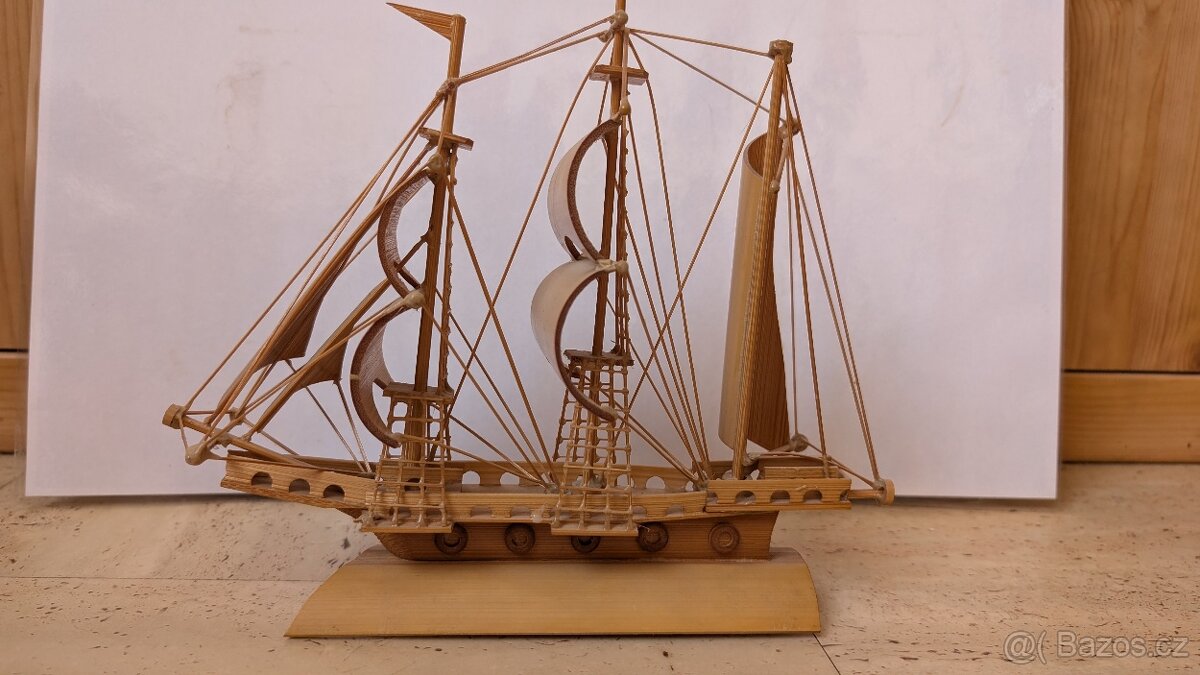 dřevěný model lodě - 3