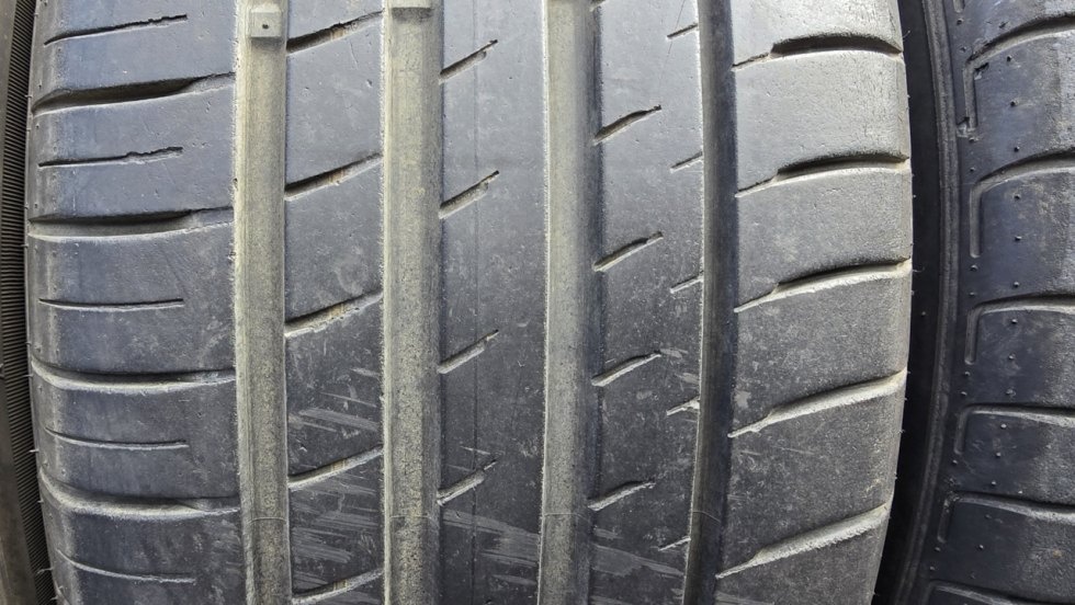 Letní pneu 225/50/17 Nexen - 3