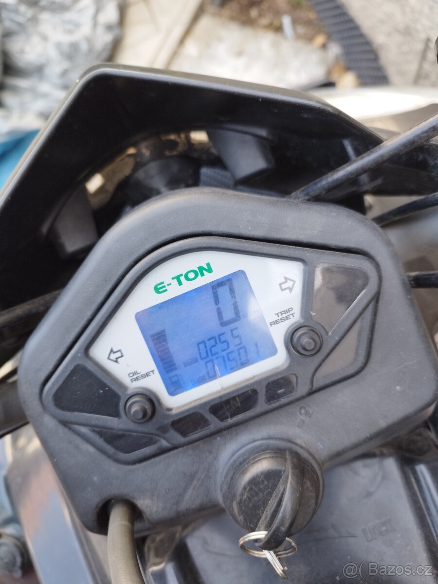 Čtyřkolka e-ton Vector ST 300