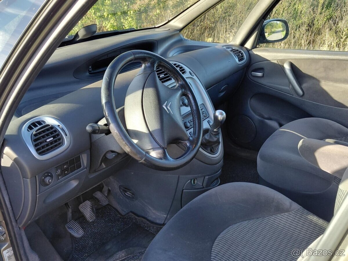 Citroen Xsara Picasso 1.6i 16v - 3