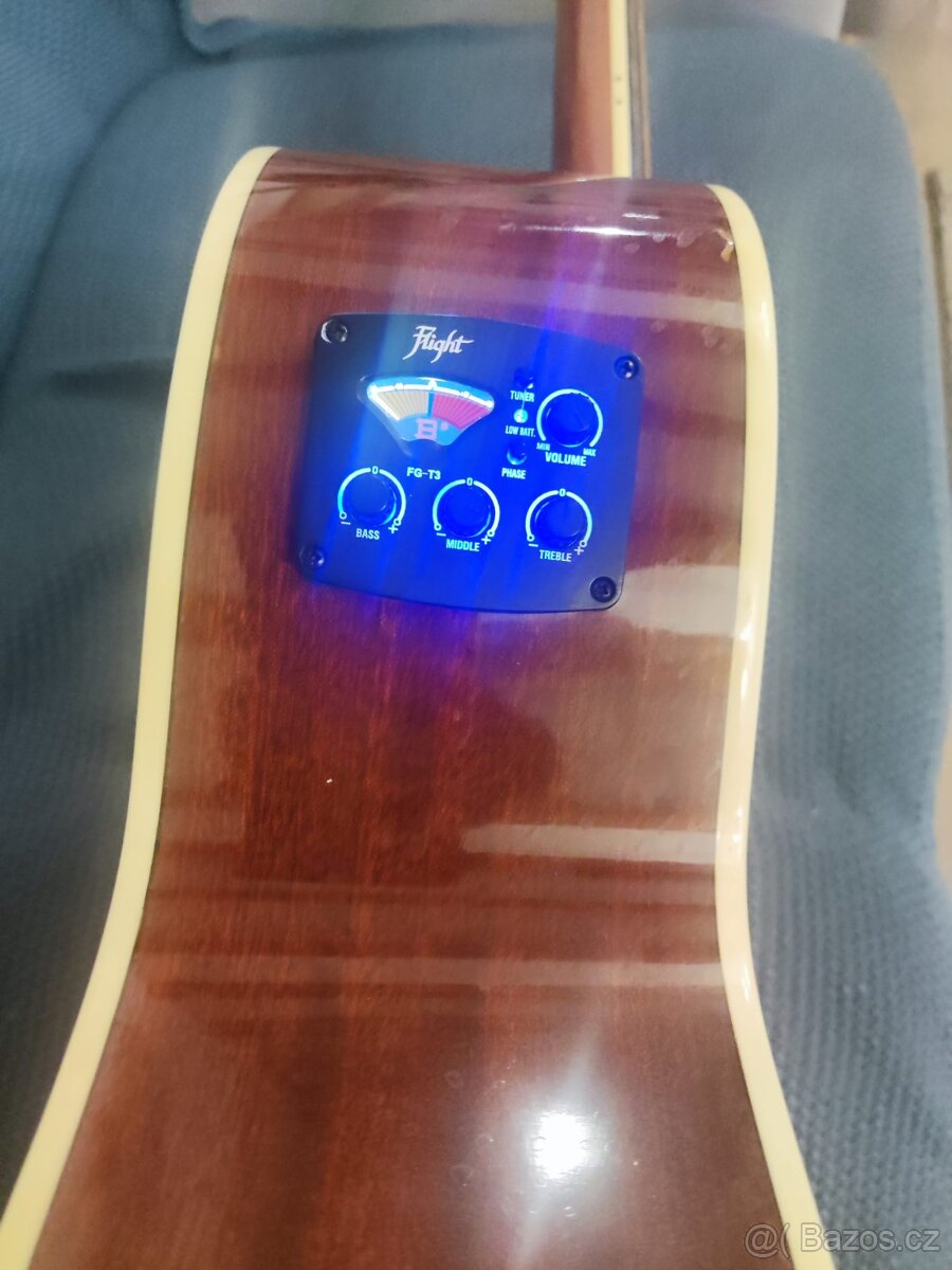 Akustická baskytara Flight - 3