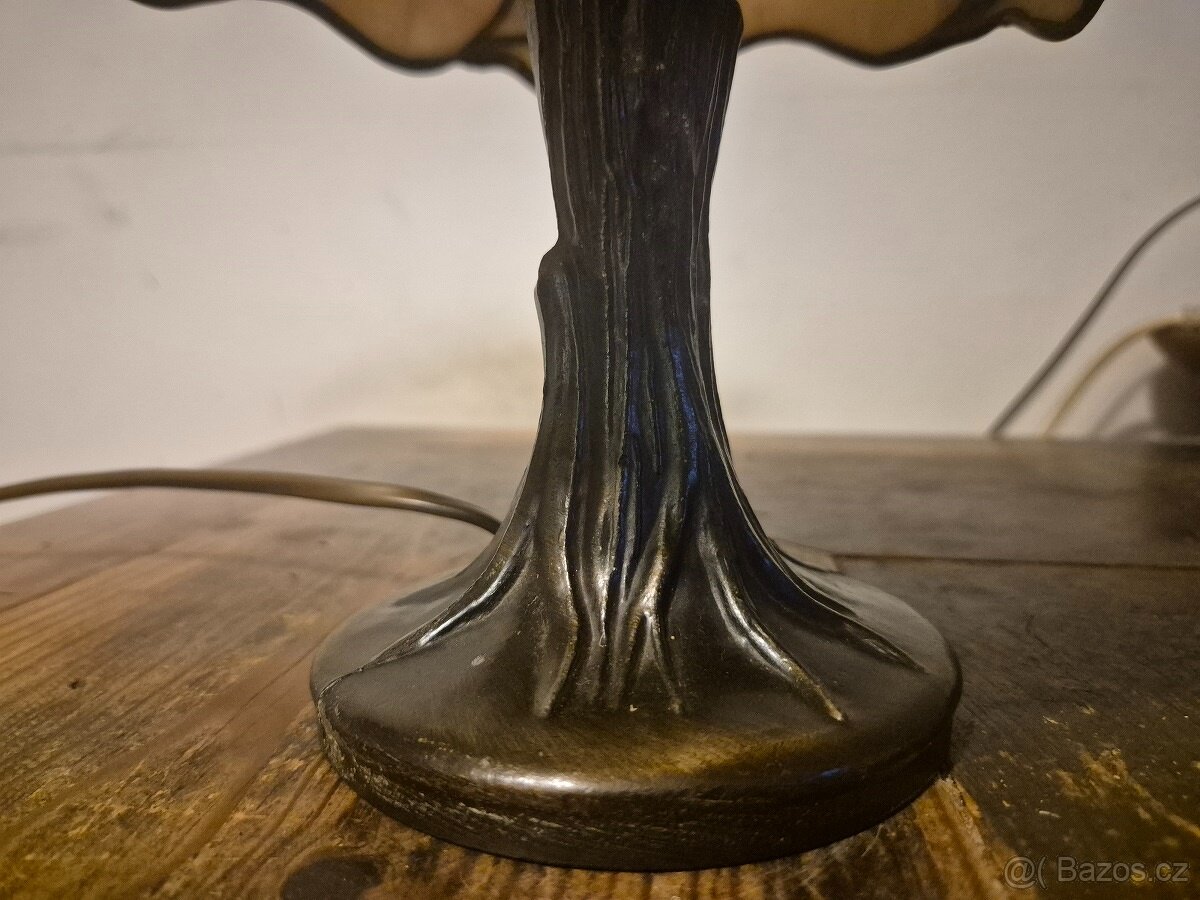 Nádherná stolní lampa ve stylu Tiffany - funkční - 3