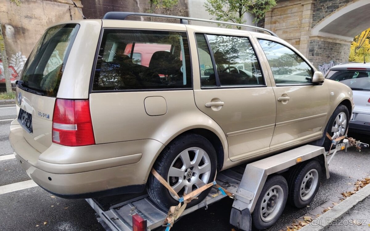 prodám veškeré díly z VW Golf 4 Variant 1.6 FSI 81kw PACIFIC - 3