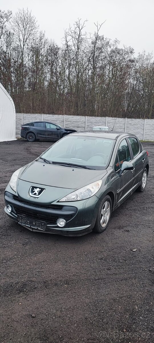 Peugeot 207 1.4 16V - 3