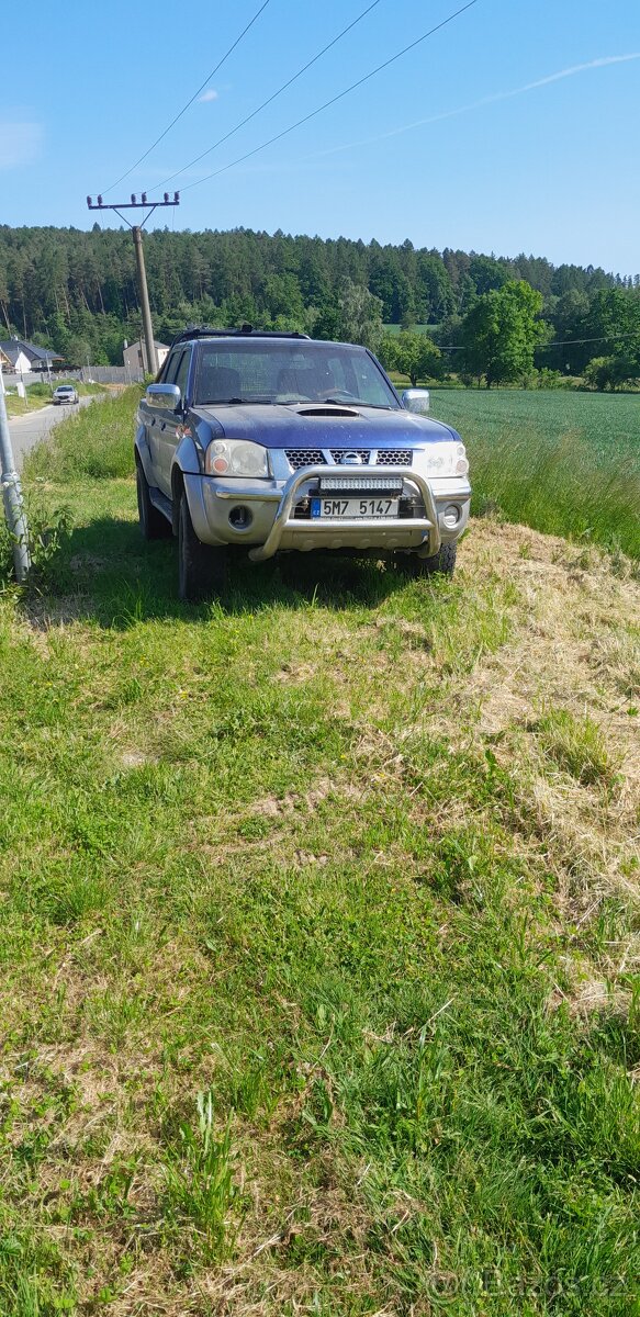Nissan Navara D22 98kw - 3