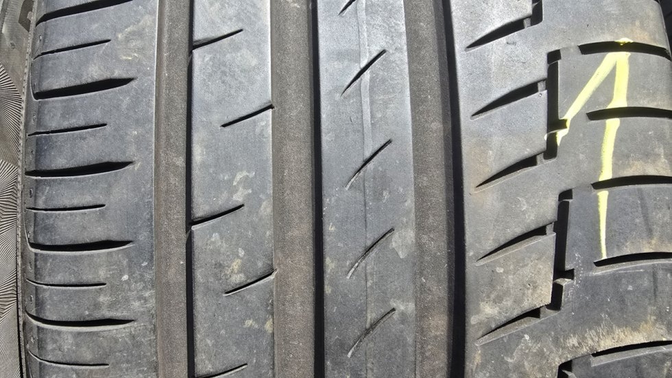 Letní pneu 245/45/19 Continental - 3