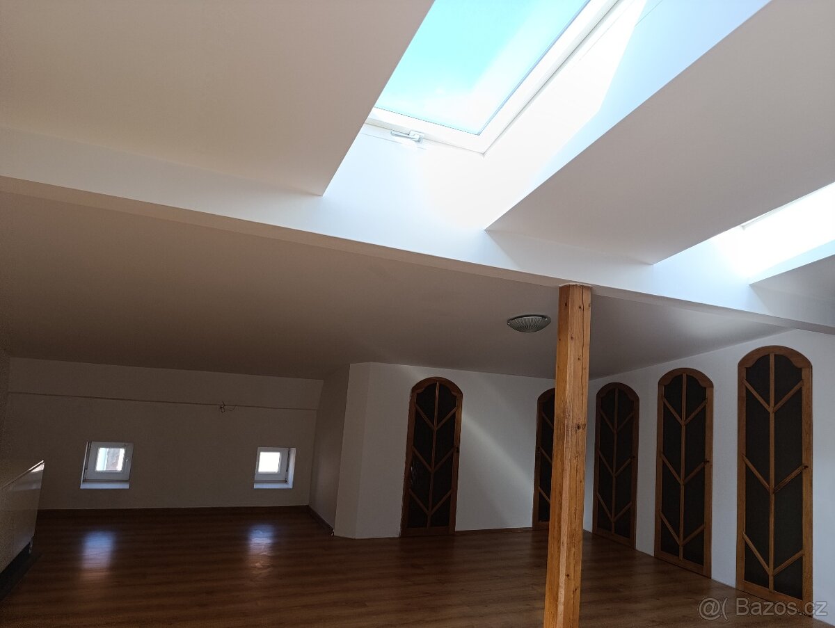 Pronajmu byt 3+1 v Broumově - 3