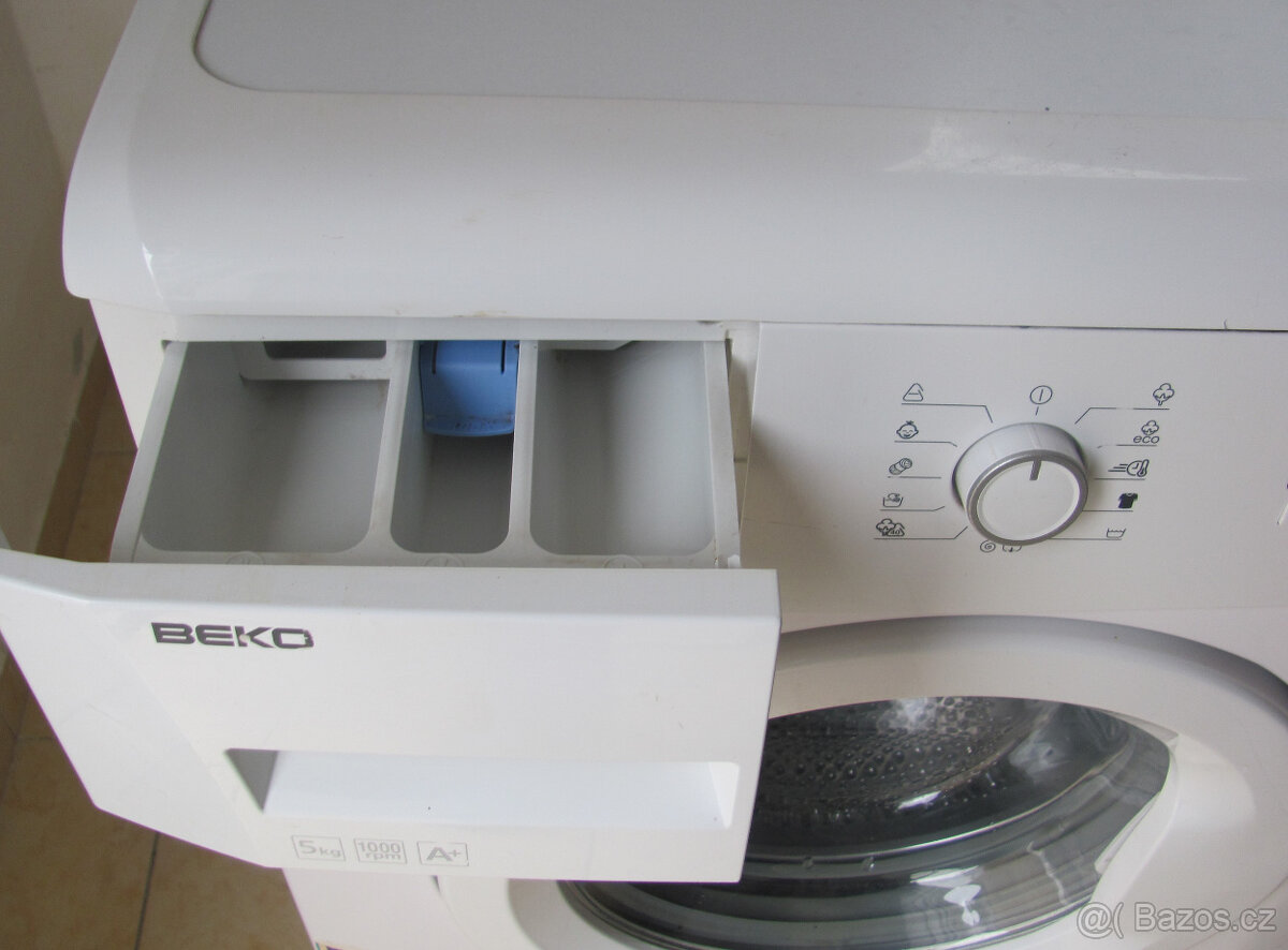 ÚZKÁ PRAČKA BEKO - 5kg - 37cm - A+ - 3