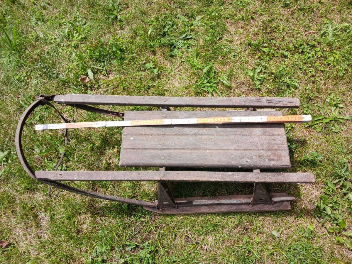 Sáně staré cca 1945 - 3