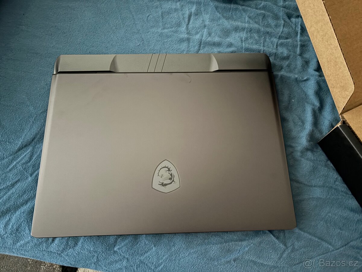 MSI herni laptop 16” - 3