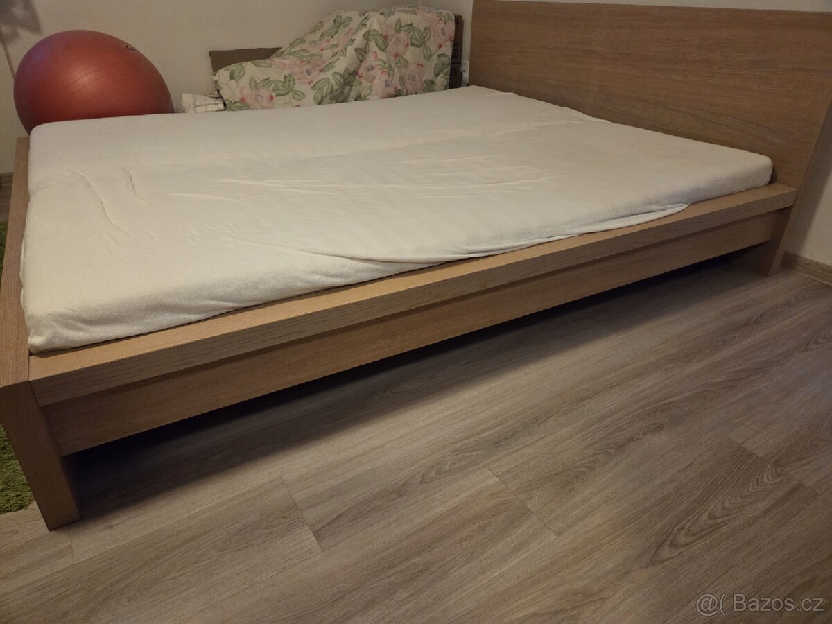 Manželská postel - 3