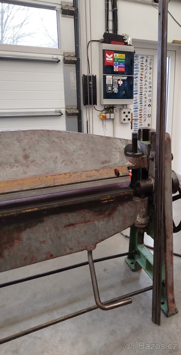Ruční ohýbačka plechu - 3