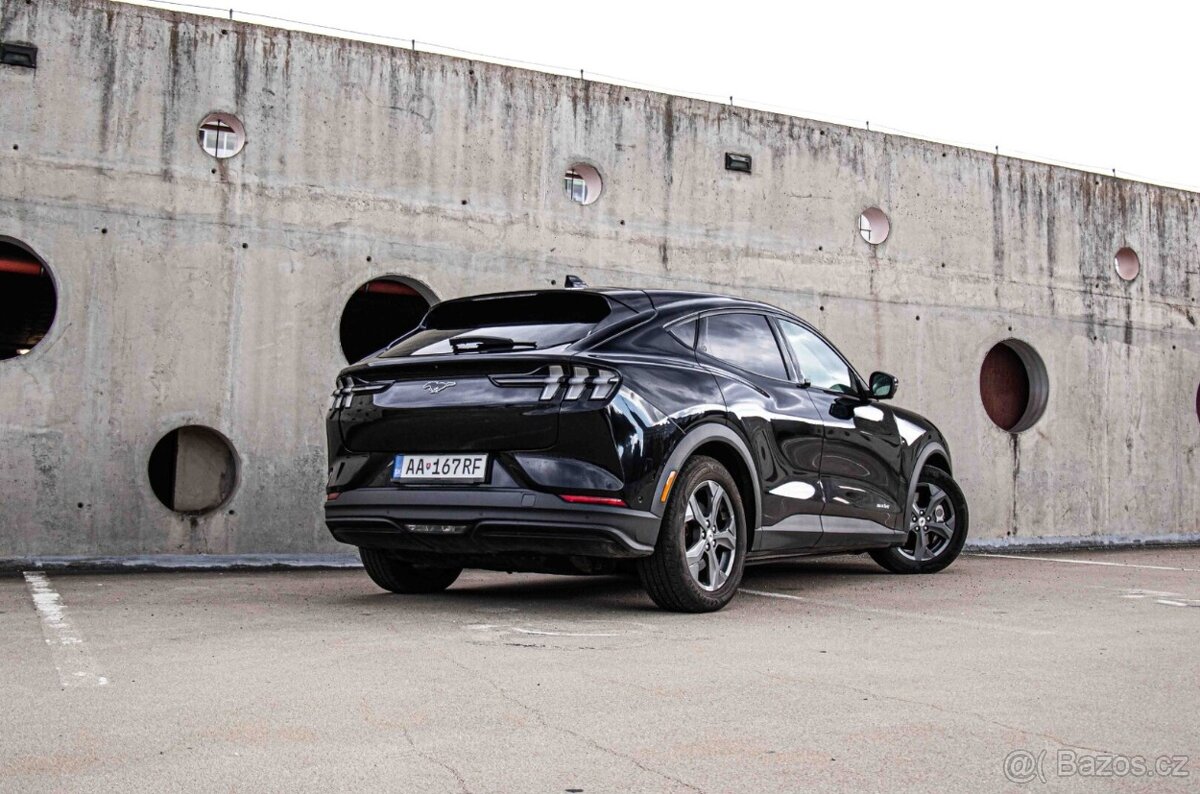 Ford Mustang Mach-E / ODPOČET - 3