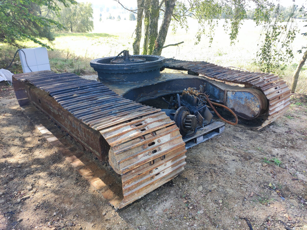 JCB JS200LC - podvozek - 3