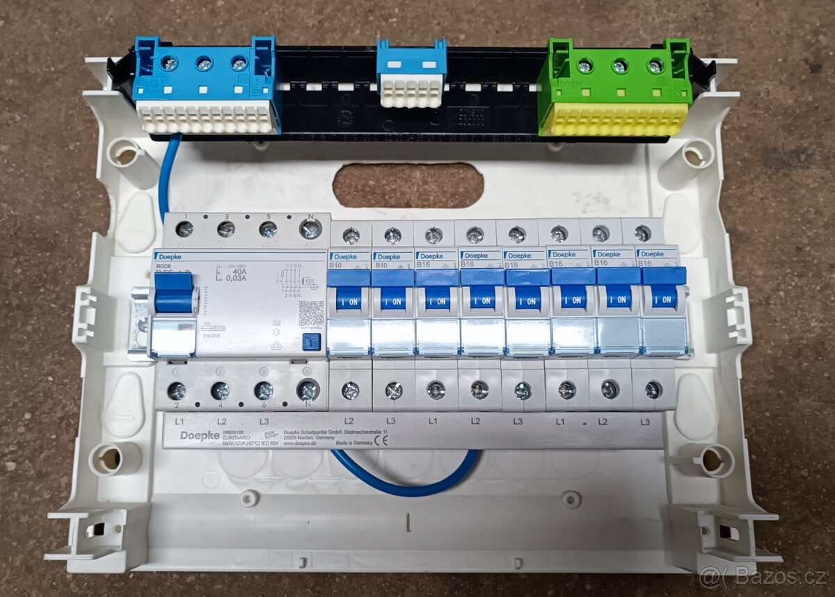 Nástěnný rozvaděč - 3